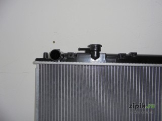Радиатор охлаждения двигателя  автомат 1.5 - 1.8 SPECTRA ИЖ 04-11 для Kia 